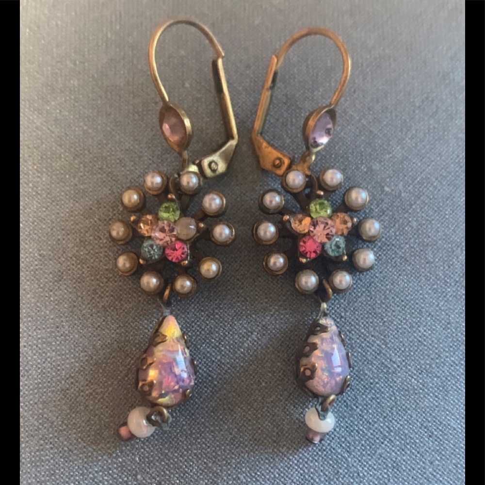 Cute multicolored stone earrings.